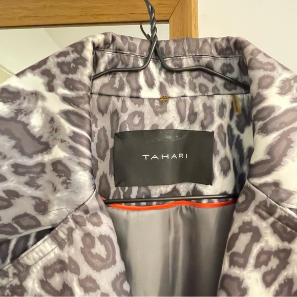 Tahari Goh Jacket Leopard Print - Picture 3 of 8